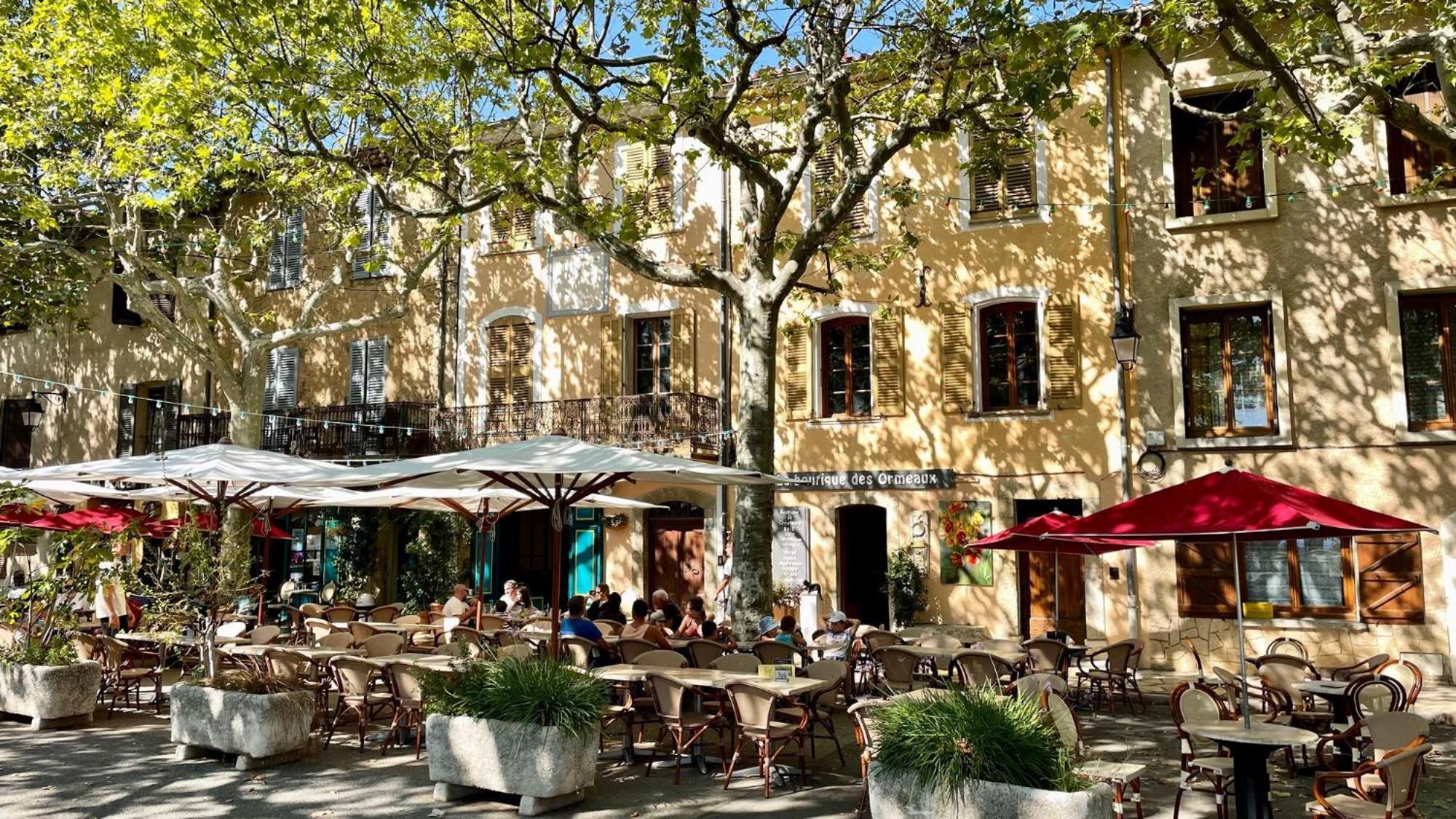Au Coeur Du Village Provencal Tourtour Extérieur photo