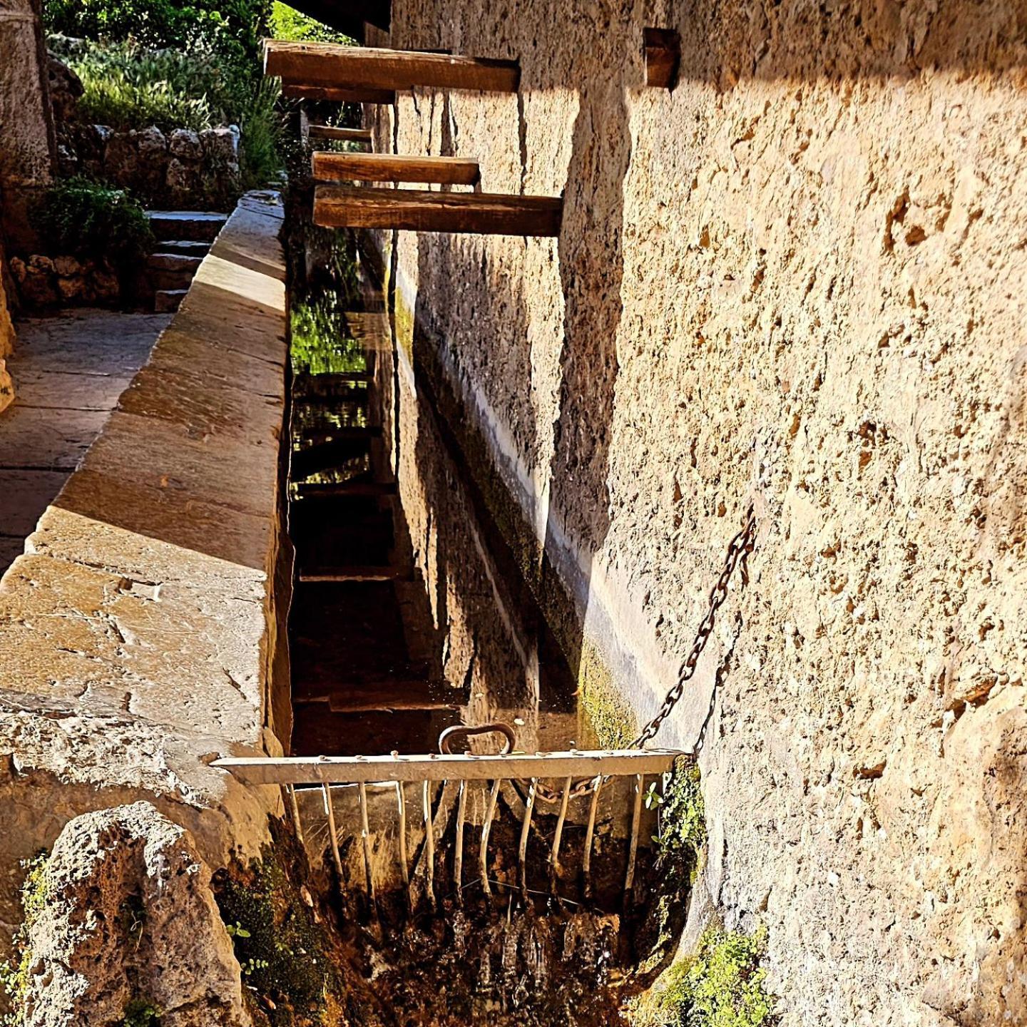 Au Coeur Du Village Provencal Tourtour Extérieur photo